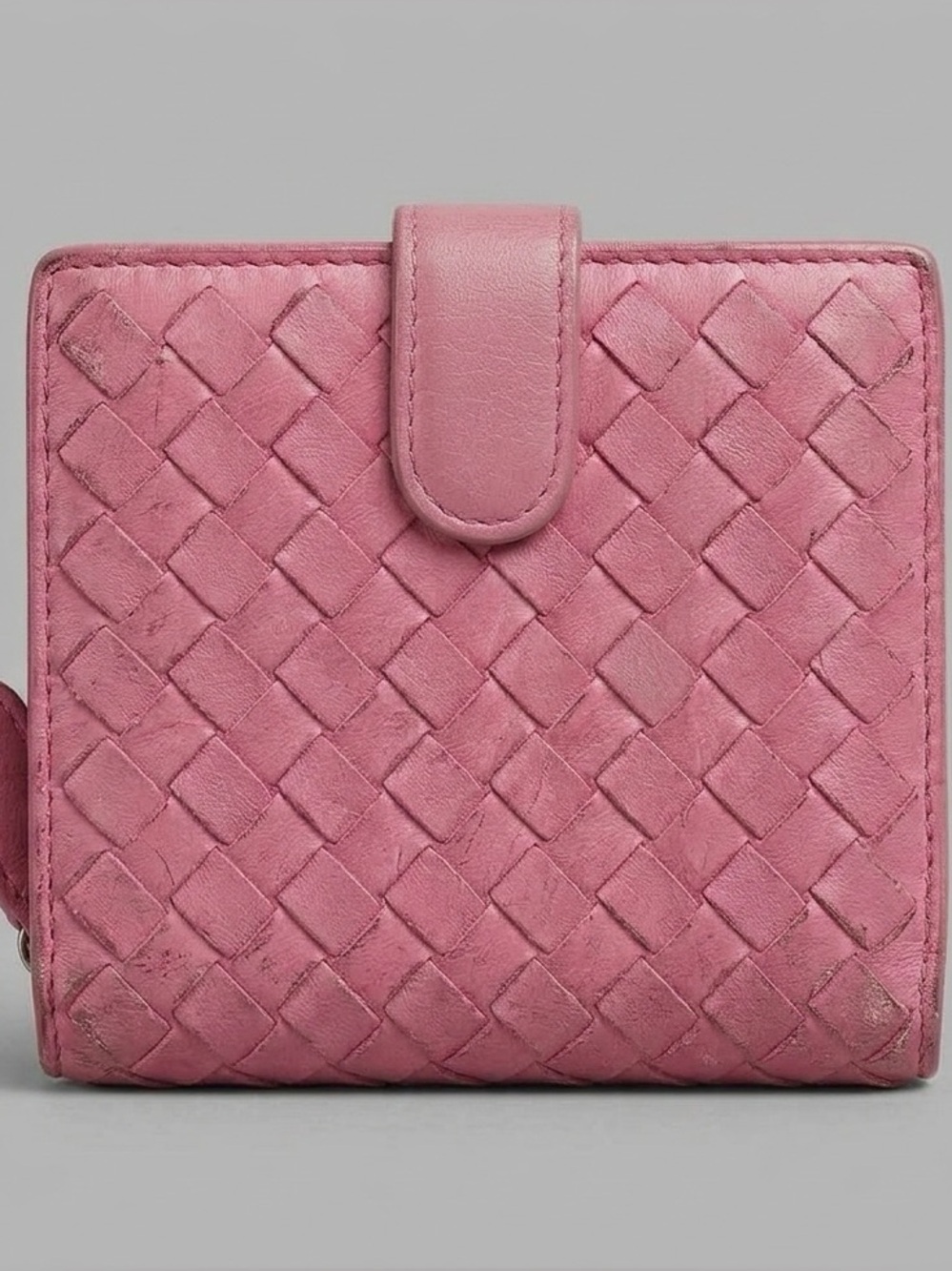 Bottega Veneta Pink Intrecciato Leather Compact Bifold Wallet - Heavy Wear